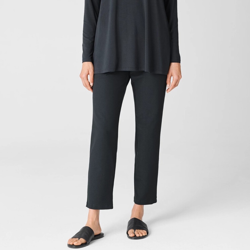 Eileen Fisher cropped pant with ankle zipper--washable stretch crepe